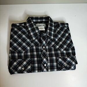 Wrangler Pearl Snap Men's shirt Short Sleeve.